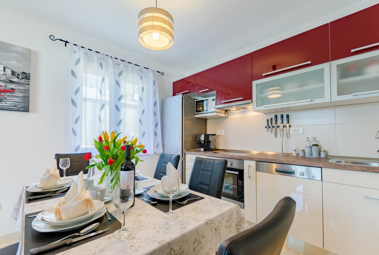 Apartments The Brothers Супетар Екстериор снимка